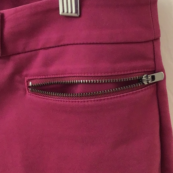 WHBM berry 12” Bermuda shorts - Picture 5 of 7